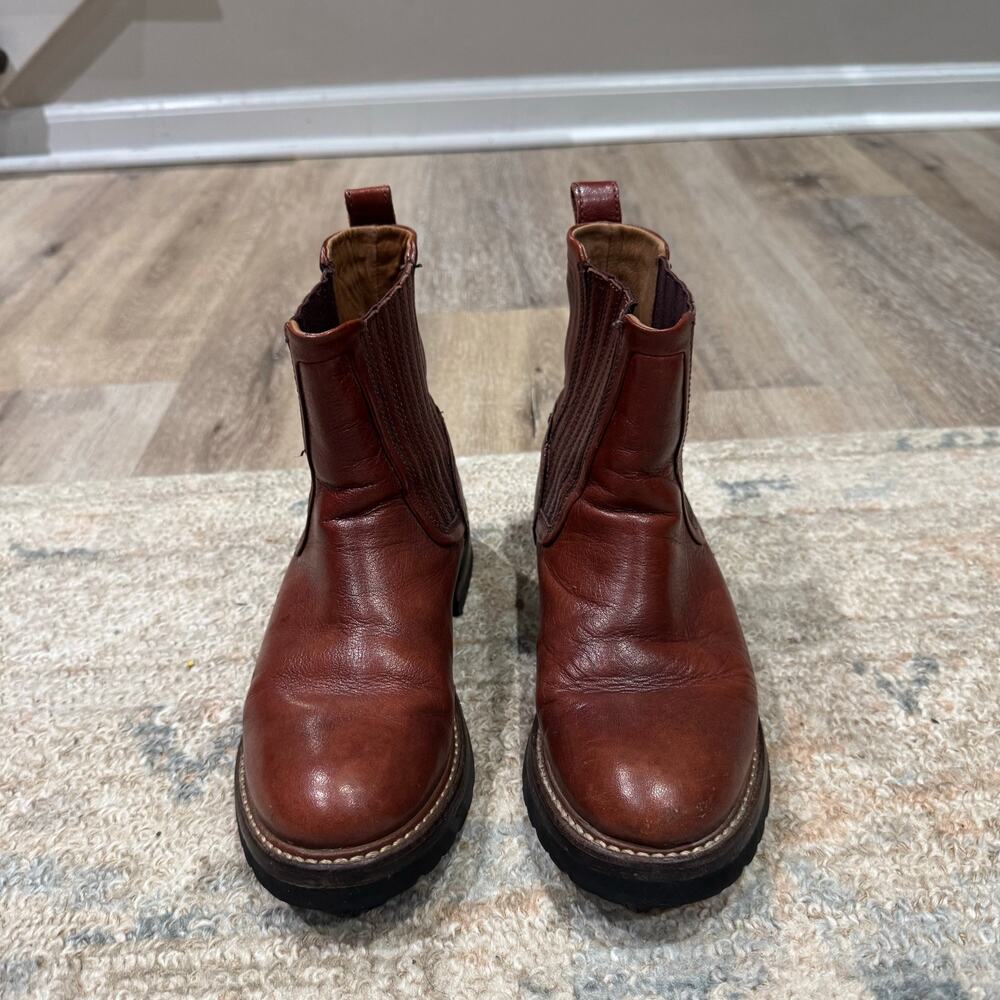 Frye Ella Moto Chelsea Boots Brown Leather Lug Sole Ankle Boots - Picture 2 of 8